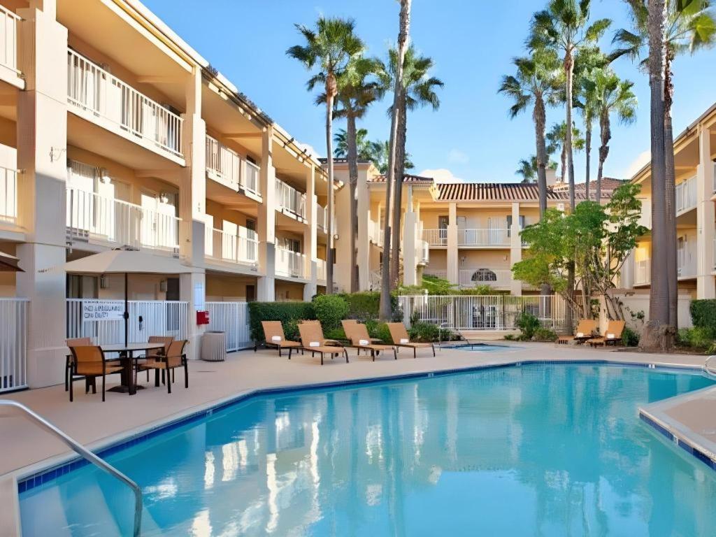 Hotel San Diego-Rancho Bernardo エクステリア 写真