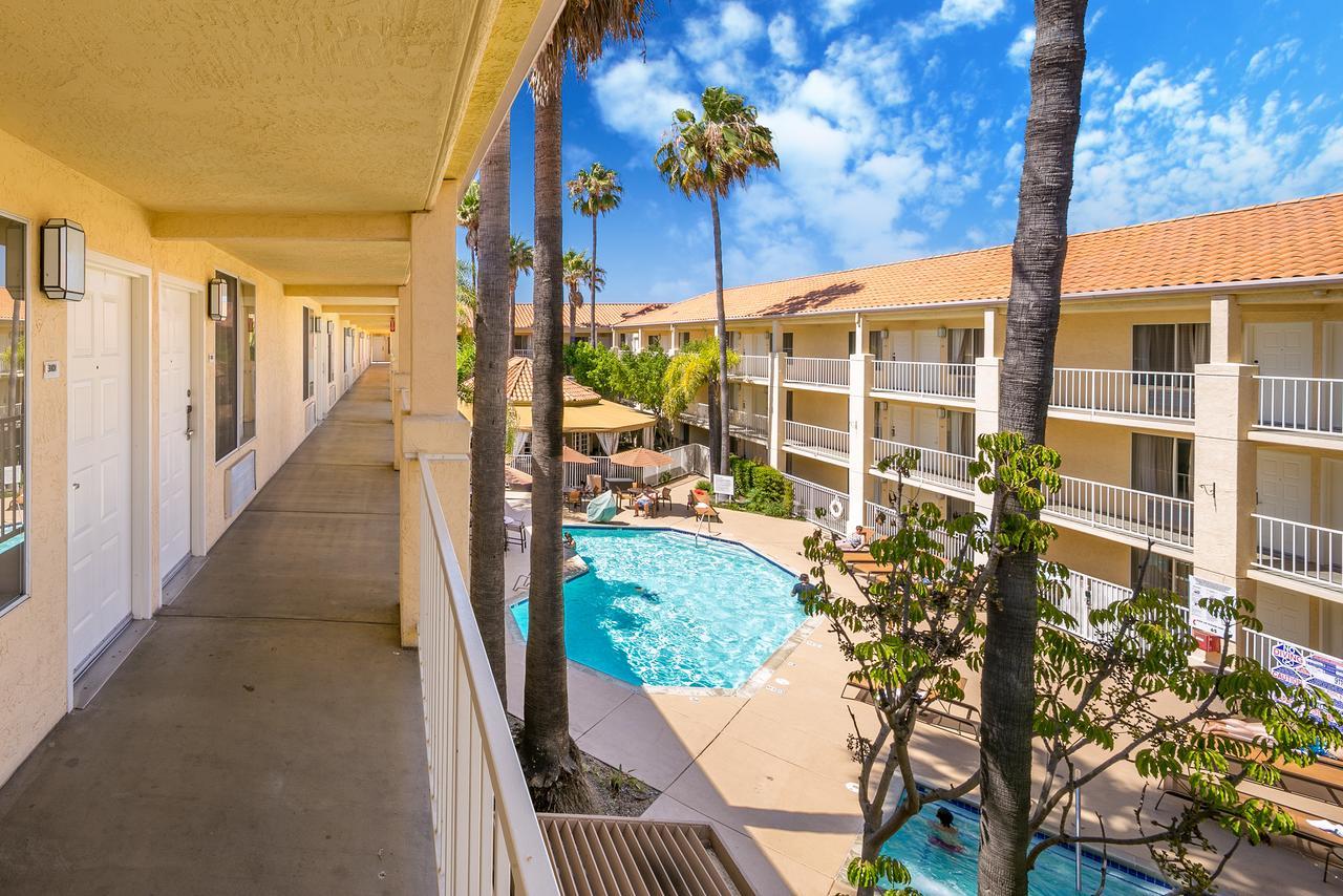 Hotel San Diego-Rancho Bernardo エクステリア 写真